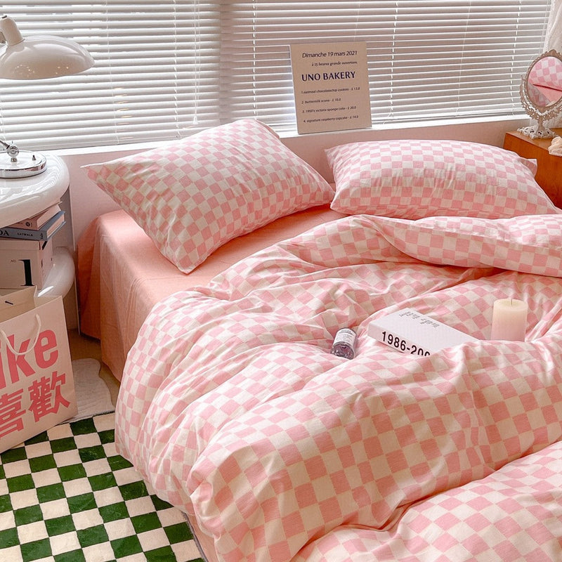 Danish Aesthetic Checkered Pattern Bedding