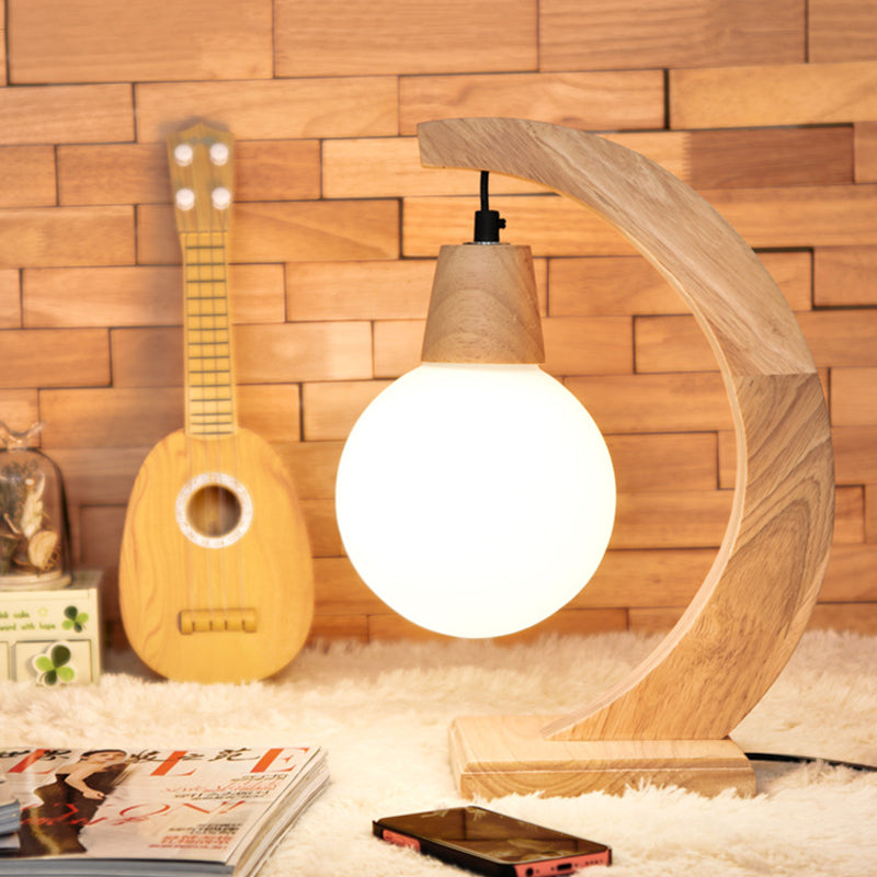 ScandiLight – arc floor lamp in Scandinavian style