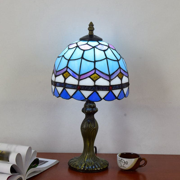 LuxGlow - elegant Mediterranean table lamp made of glass