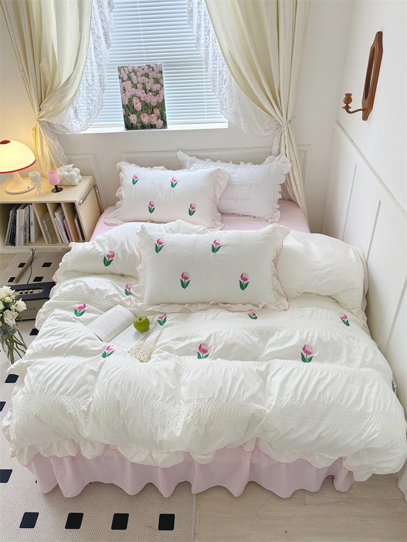 Coquette Room Tulip Ruffle Bedding Set