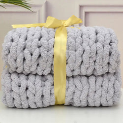 Chunky Hand Knitted Blanket - Soft, Cozy & Stylish Home Decor