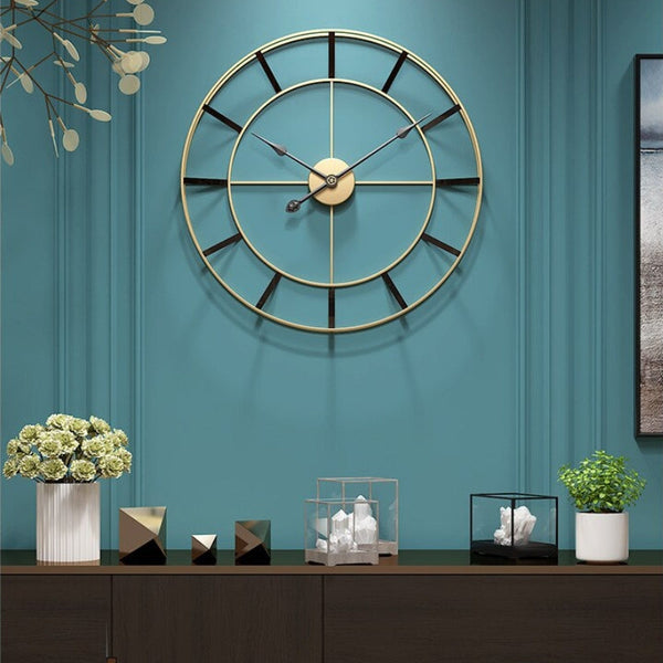 Elegant Gold and Black Metal Wall Clock Large