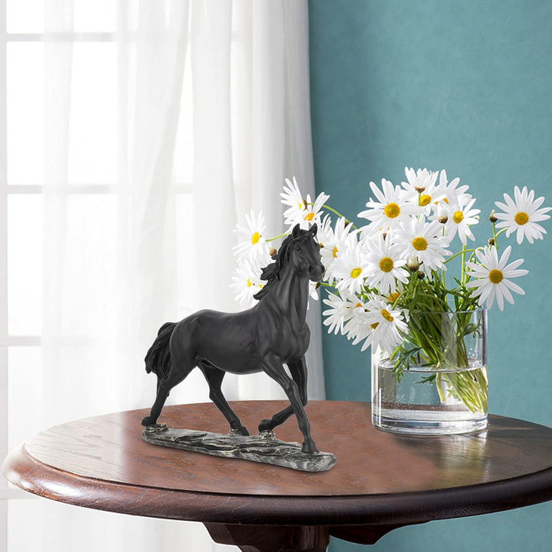 Antique Horse Figurine Sculpture - Resin Home Decor Statue for American-Style Interiors