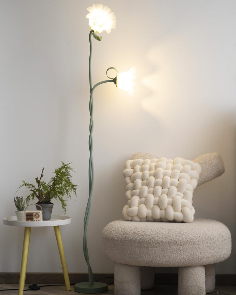 Calla Flowers Floor Lamp – Elegant and Atmospheric Lighting