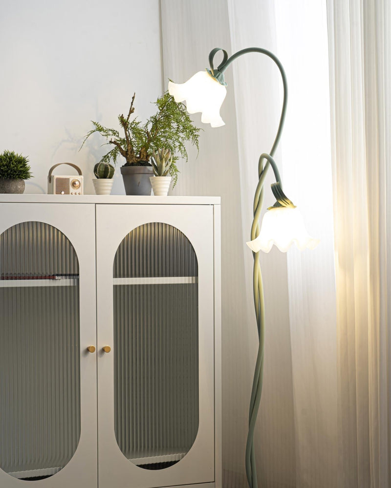 Calla Flowers Floor Lamp – Elegant and Atmospheric Lighting