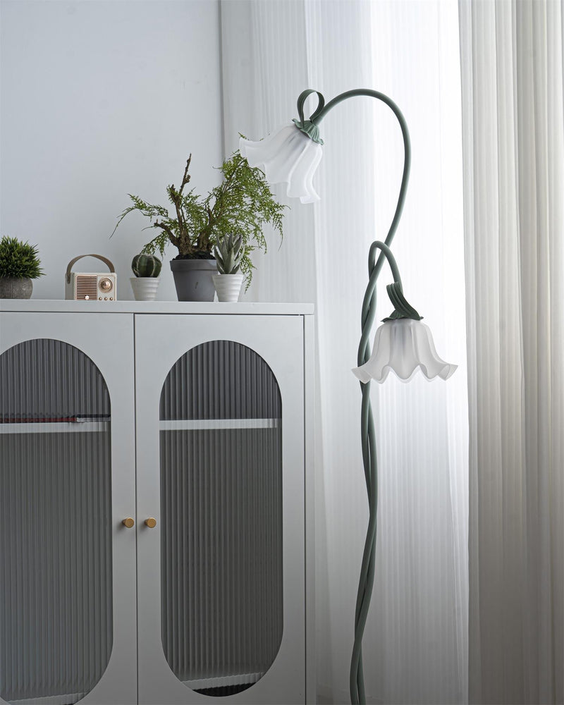 Calla Flowers Floor Lamp – Elegant and Atmospheric Lighting