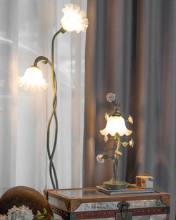 Calla Flowers Floor Lamp – Elegant and Atmospheric Lighting