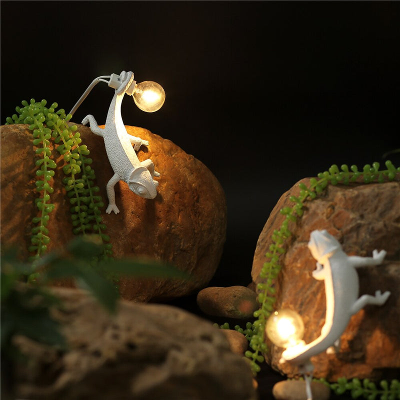 Miravique Animal Resin Lizard Table Lamps