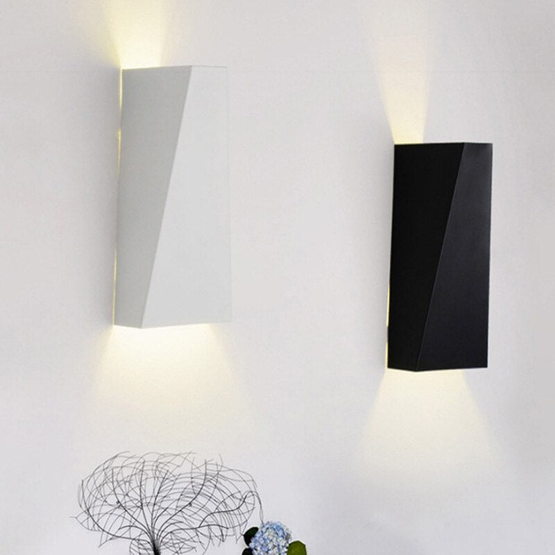 Miravique Geometric LED Wall Light