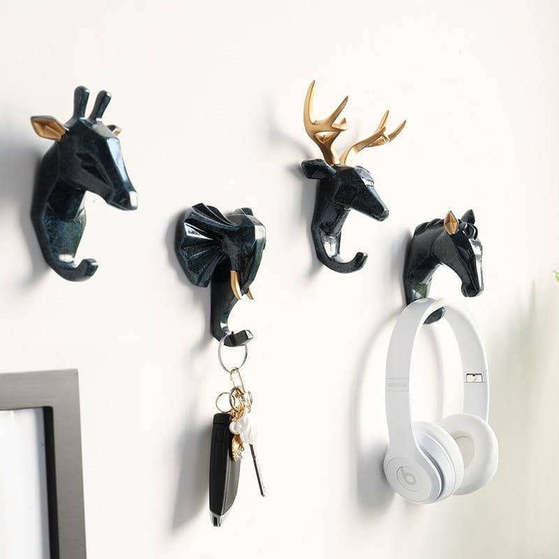 Stylish Animal Head Key Hook Wall Rack - Unique and Functional Key Holder