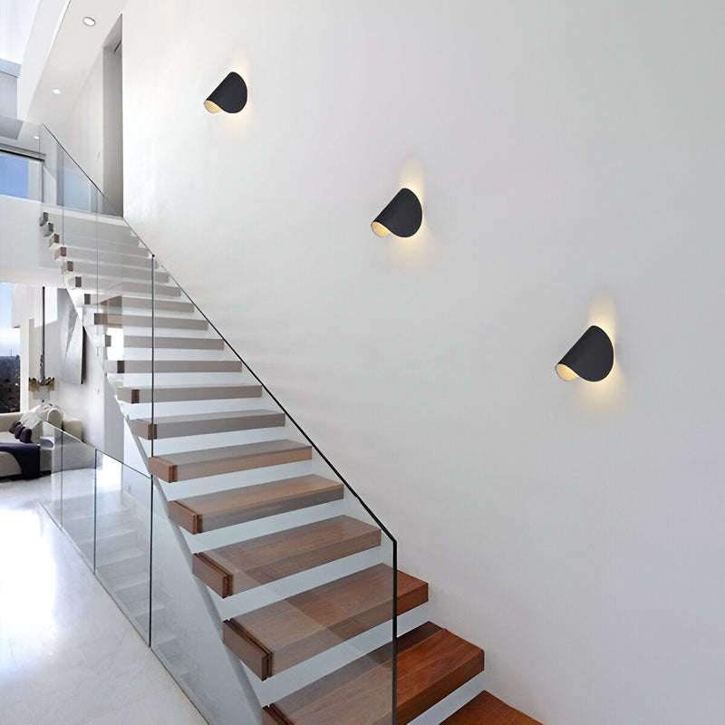 Twist Wall Light - Rotatable Wall Light made of Metal - Curve Wall Sconce