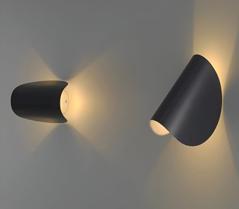 Twist Wall Light - Rotatable Wall Light made of Metal - Curve Wall Sconce