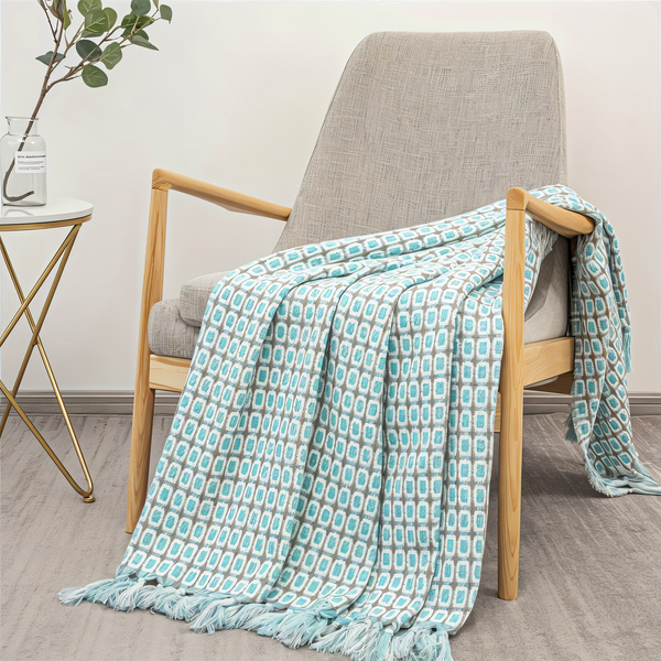 PeaKnit Plaid - Multipurpose Blanket - Vibrant Polyester Fleece Blanket with Tassel