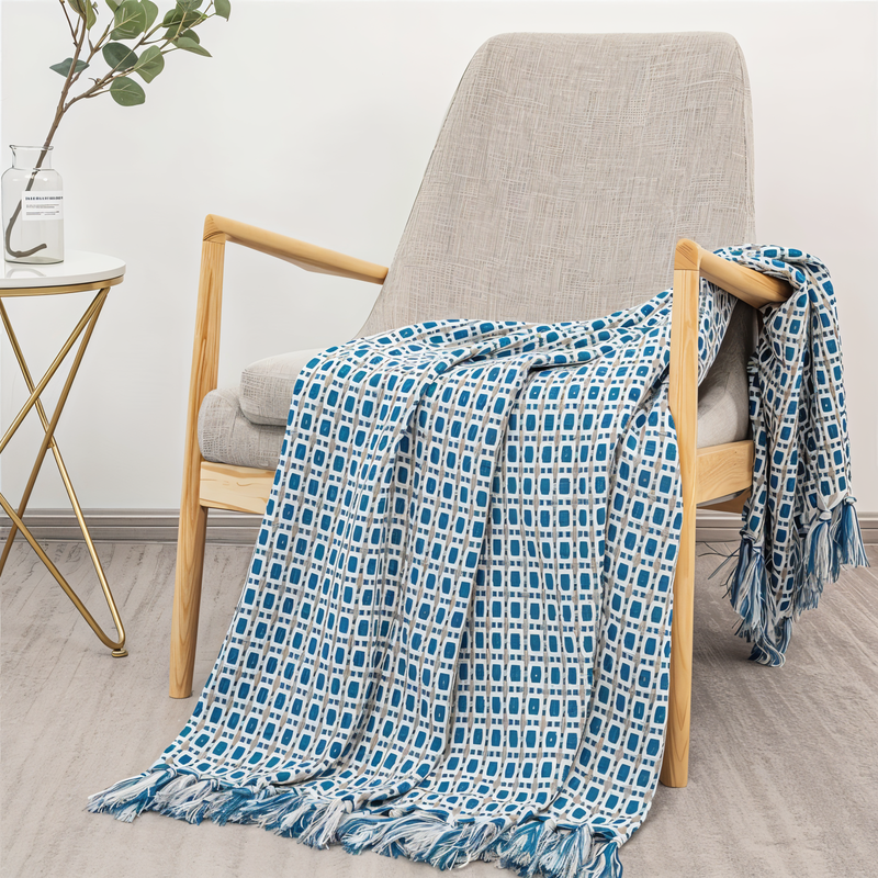 PeaKnit Plaid - Multipurpose Blanket - Vibrant Polyester Fleece Blanket with Tassel