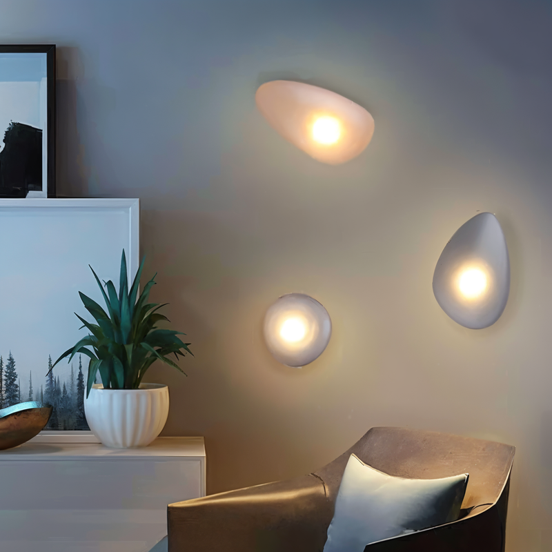 PebbleHue WallLight - Illuminating LED Wall Lamp made of Glass in Nordic Style