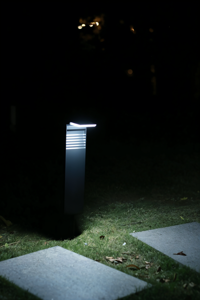 SolShine - Solar-L-shaped garden lights with IP66 waterproofing