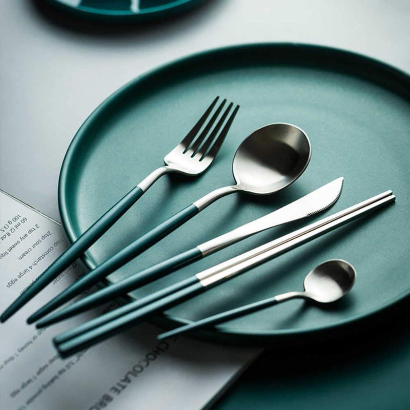 Matte Silver and Green 24-Piece Flatware Cutlery Set