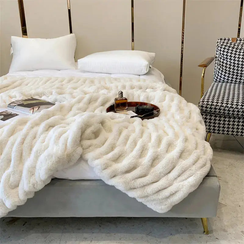 Luxury Faux Fur Throw