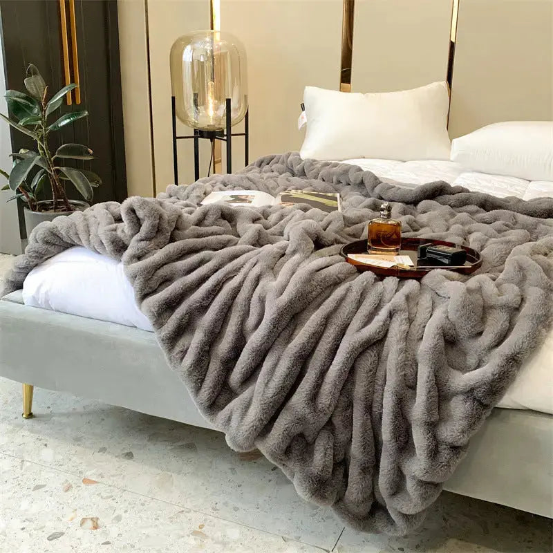 Luxury Faux Fur Throw