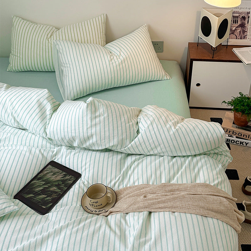 Scandinavian Retro Stripes Bedding Set