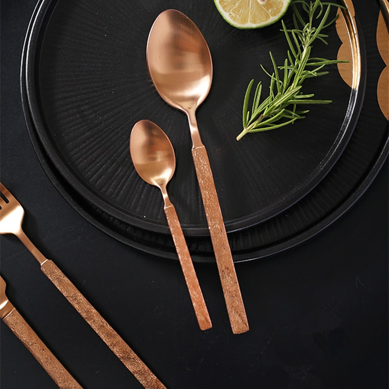 AGDA CUTLERY SET