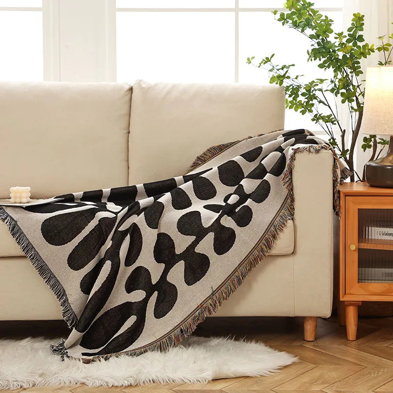 Retro Vine Shape Throw Blanket