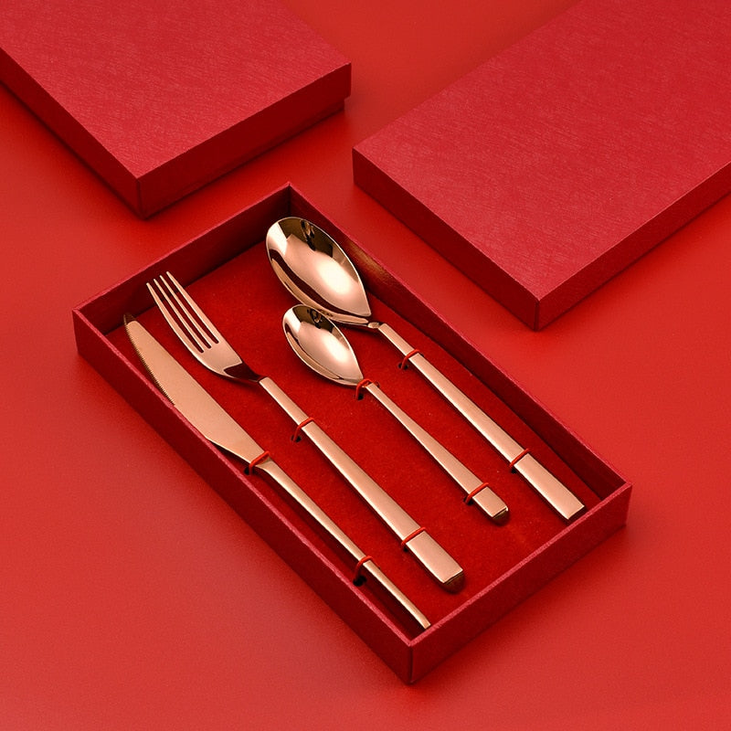 LUCIA CUTLERY SET