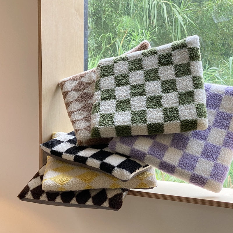 Checkerboard Diamond Seat Cushions