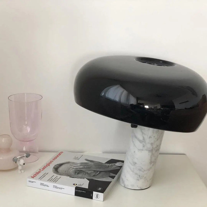 Dorsø - Marble Scandinavian table lamp