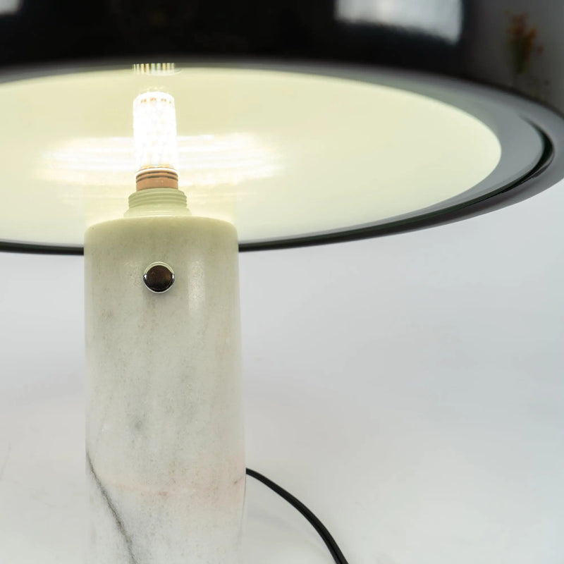 Dorsø - Marble Scandinavian table lamp