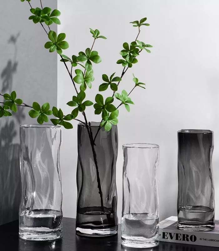 Tabletop Vase Transparent Crystal Glass with Swirls Cylindrical