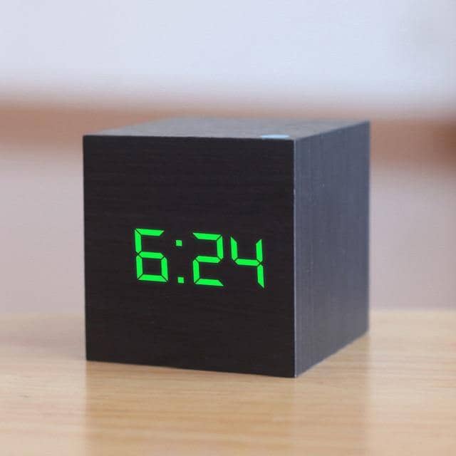 Personalized Wooden Digital LED Alarm Clock – Stylish Home Decor Accessory with USB/Battery Power