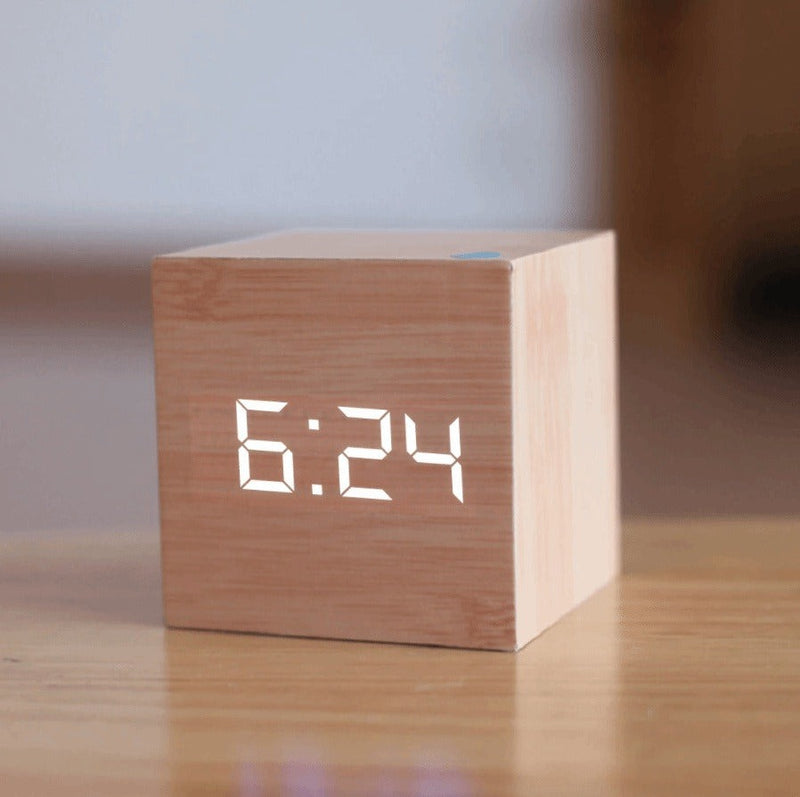 Personalized Wooden Digital LED Alarm Clock – Stylish Home Decor Accessory with USB/Battery Power