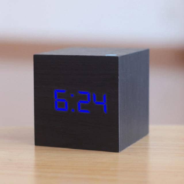 Personalized Wooden Digital LED Alarm Clock – Stylish Home Decor Accessory with USB/Battery Power