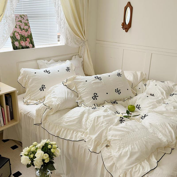 Dreamy Ribbon Ruffle Bedding Set