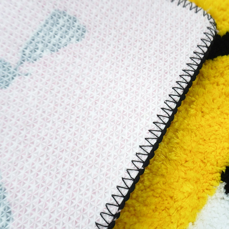 Daisy and Checkered Non-Slip Cuttable Mat