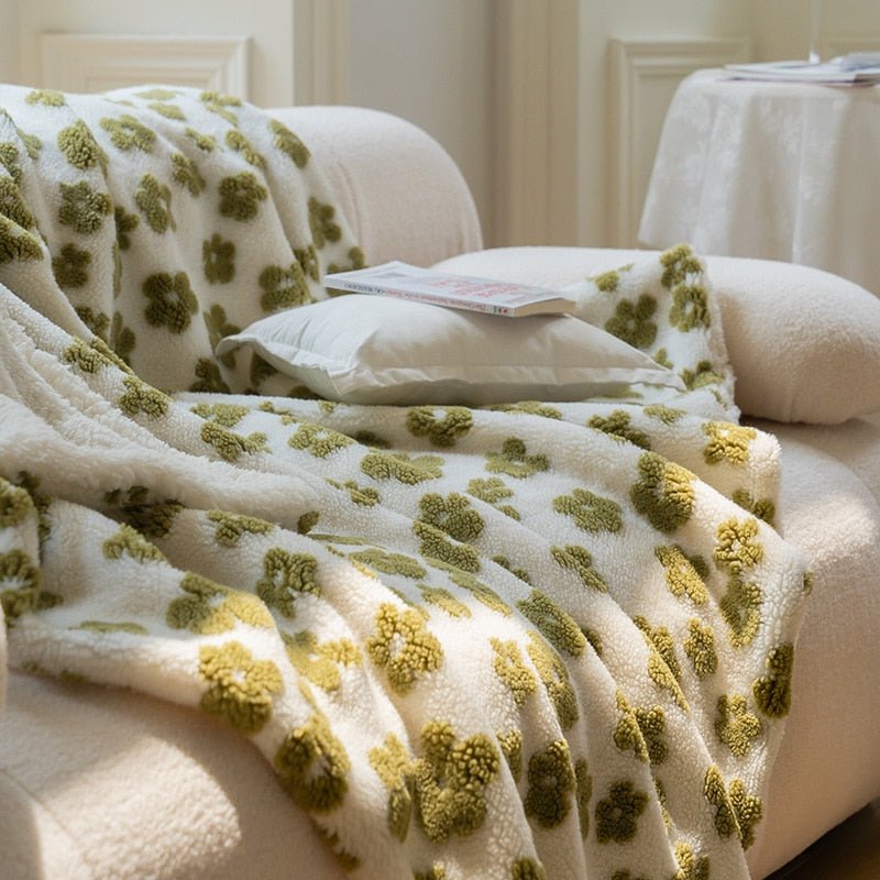 Fluffy Floral Plush Thickened Blanket