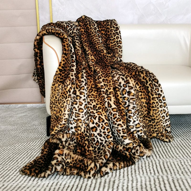 Leopard Luxe – Fine Faux-Fur Blanket