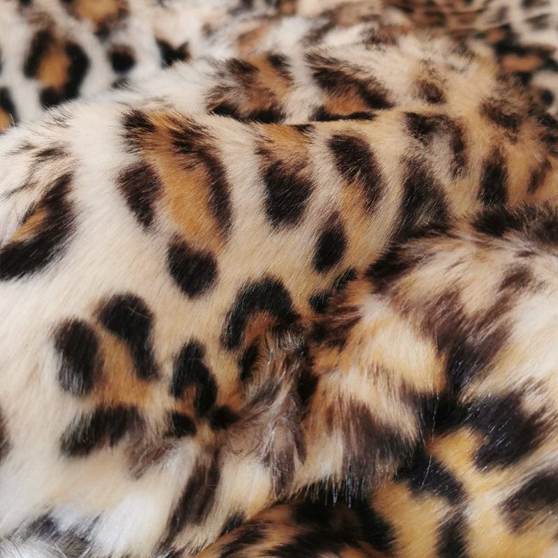 Leopard Luxe – Fine Faux-Fur Blanket