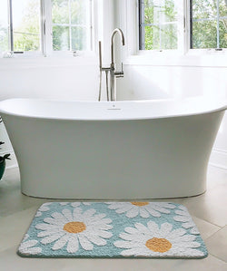 Daisy Bloom Bath Mat