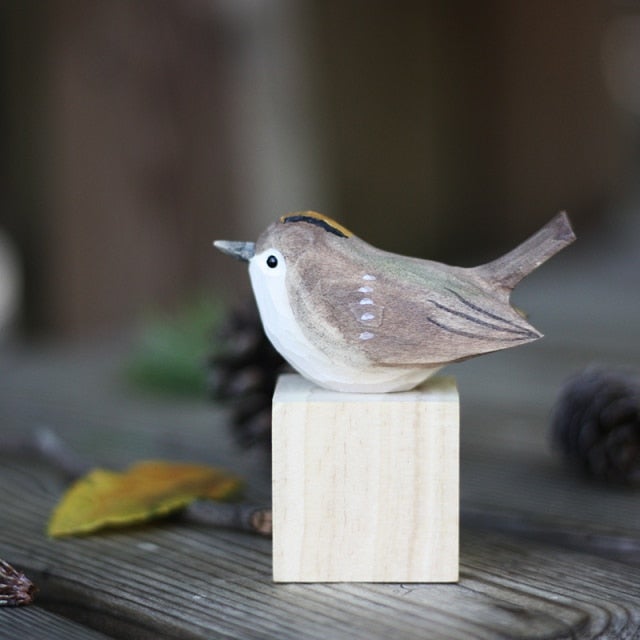 Handmade Wooden Bird Decor - Rustic Nature-Inspired Art - Sustainable Wooden Figurines