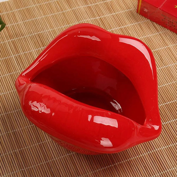 Cartoon Lips Ceramic Ashtray