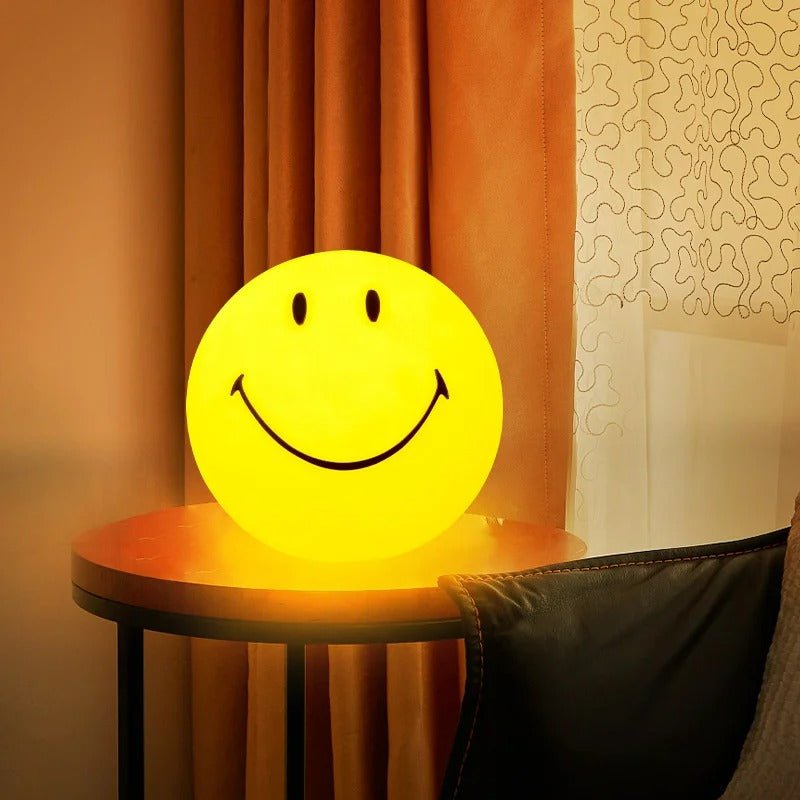 Cute Smiley Night Light with Touch Switch & Rechargeable LED - Cozy Ambiance for Kids & Adults