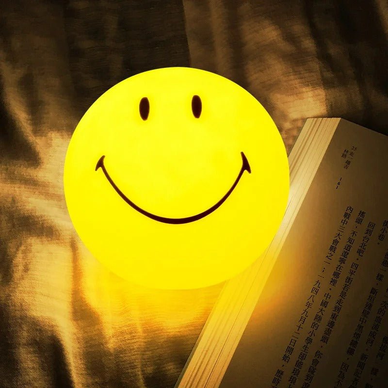 Cute Smiley Night Light with Touch Switch & Rechargeable LED - Cozy Ambiance for Kids & Adults