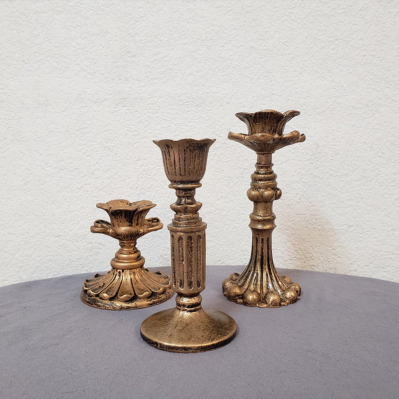 Timeless Elegance - Antique-Style French Candlestick in Resin, Vintage Decor for Classic Interiors