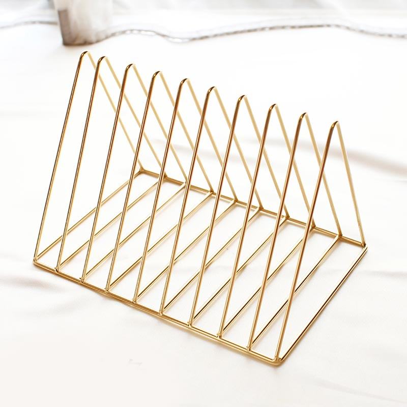 Minimalist Triangle Book Organizer