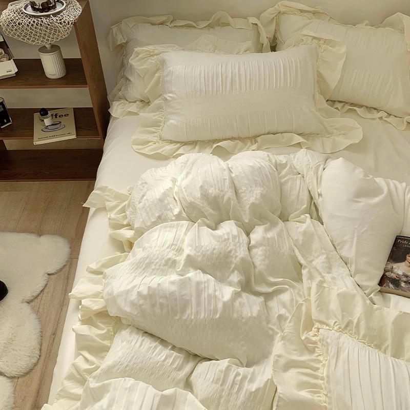 Princesscore Soft Ruffled Bedding Set