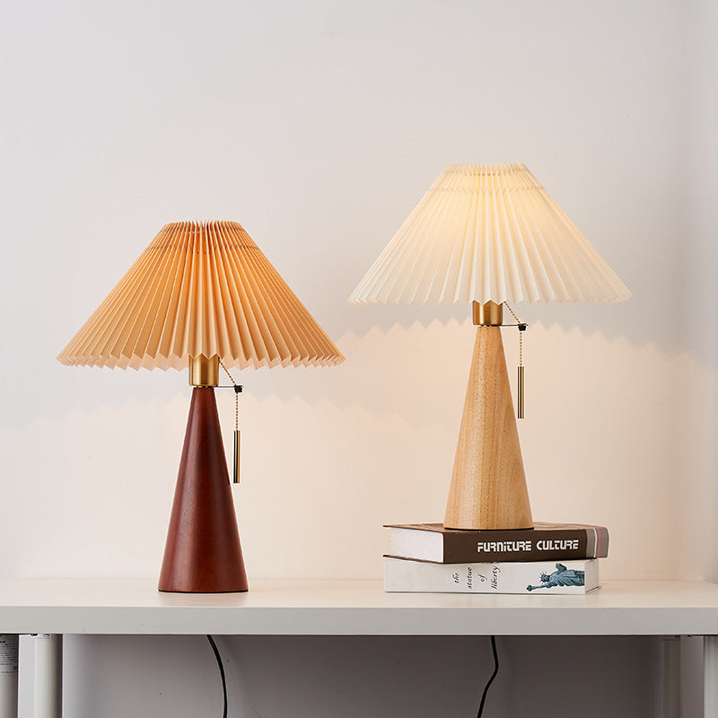 Retro Pleated Umbrella Table Lamp