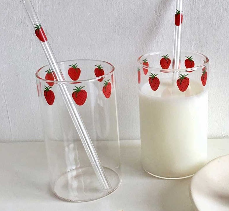 Minimalist Heat Resistant Strawberry Glass Cups with Glass Straw