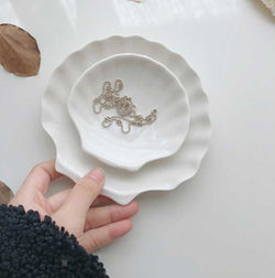 Minimalist White Ceramic Shell Jewelry Dish